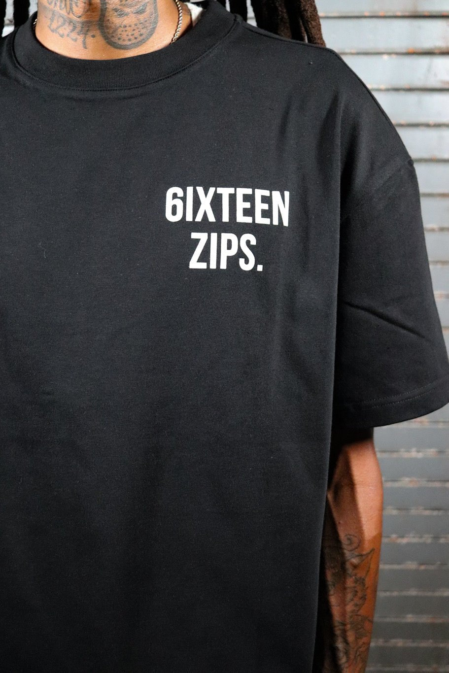 "OG LOGO" Black TradeMark Heavyweight Boxy T-Shirt - 6IXTEEN Zips
