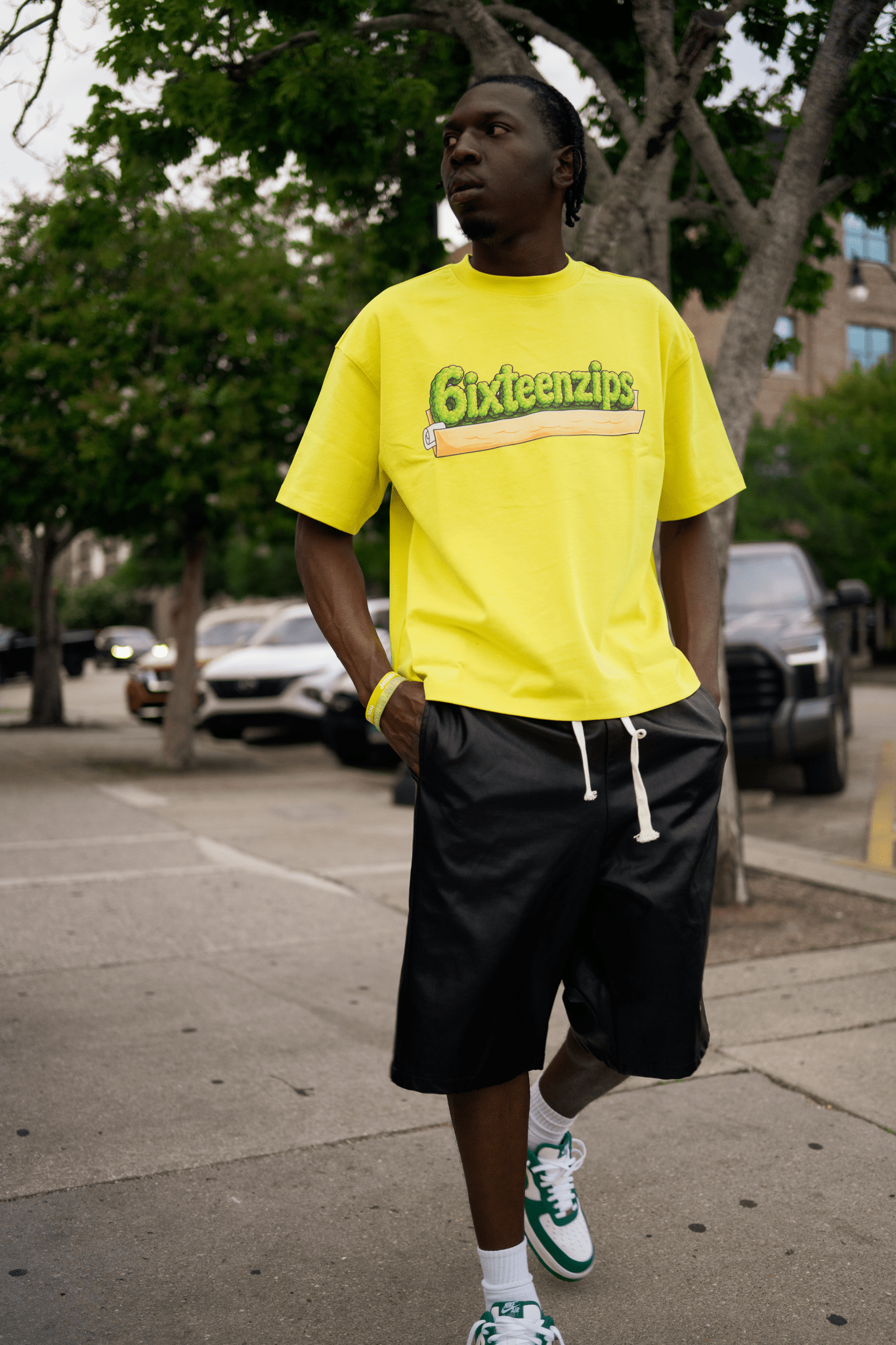 Yellow “Paper Plane” Heavyweight Boxy Tee - 6IXTEEN Zips