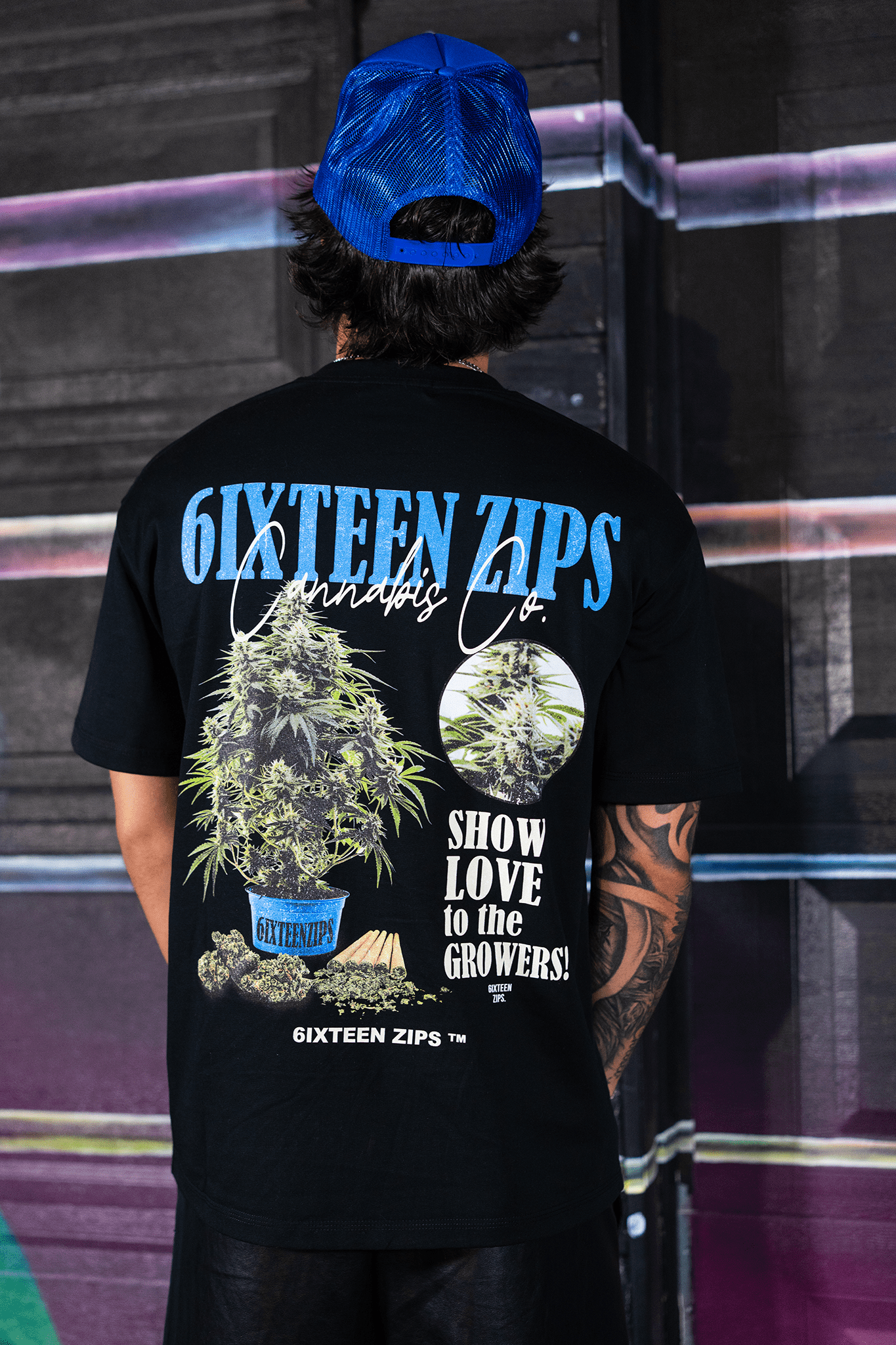 Black “Show Love” Heavyweight Tee - 6IXTEEN Zips