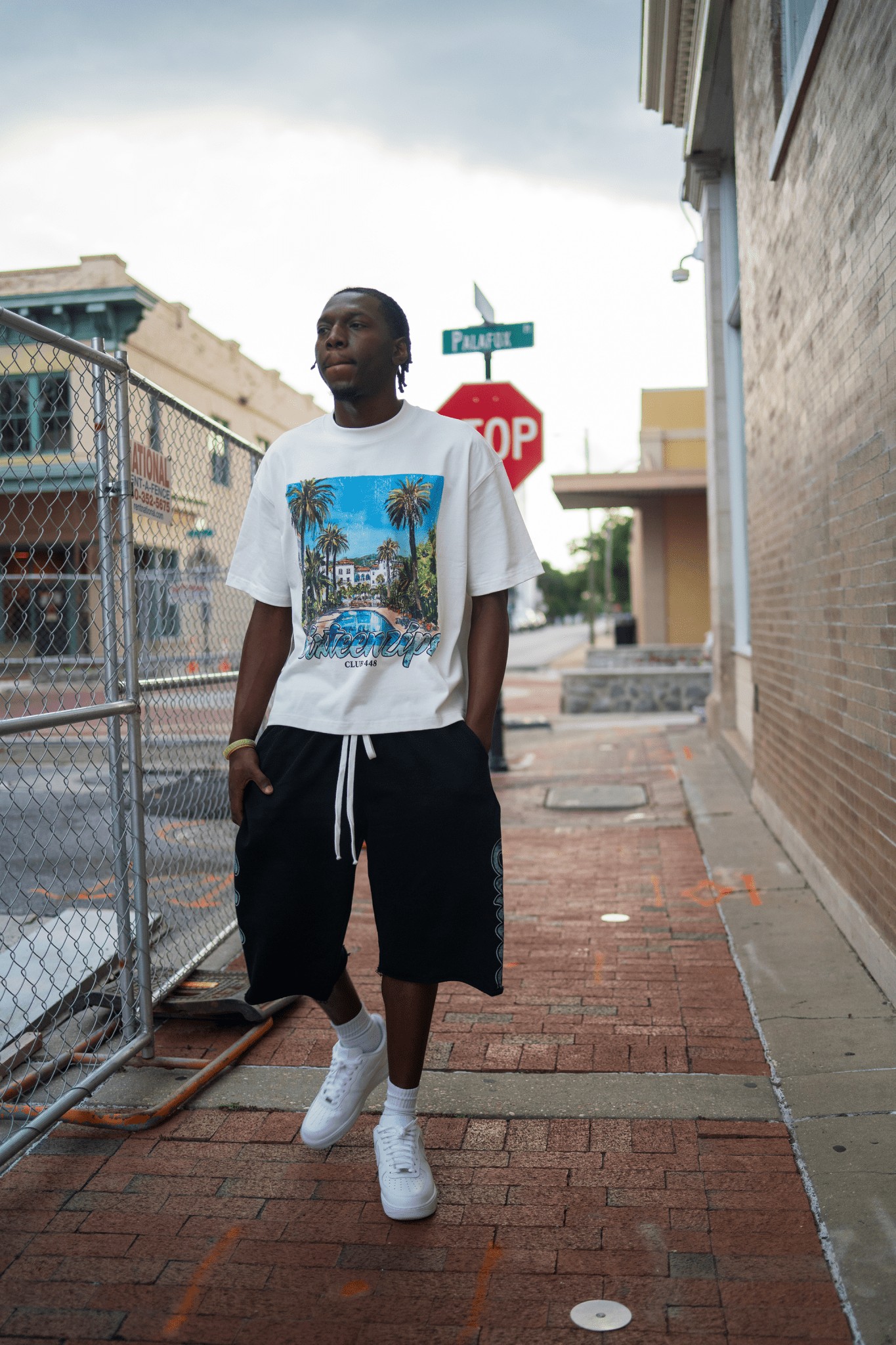 “Hidden Hills” 3/4th Length Shorts - 6IXTEEN Zips